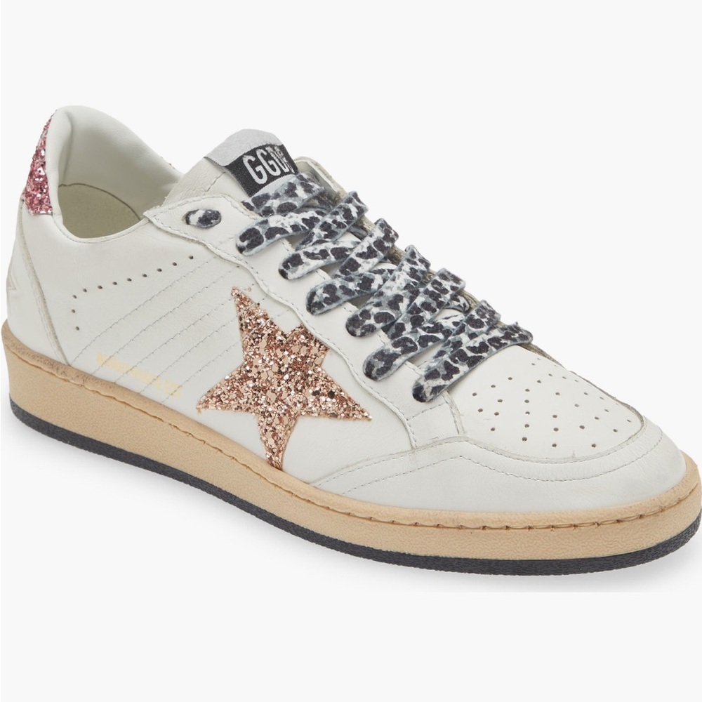 Golden Goose Ball Star White with Glitter Low Top Sneakers
Size 9 US / 39 EU